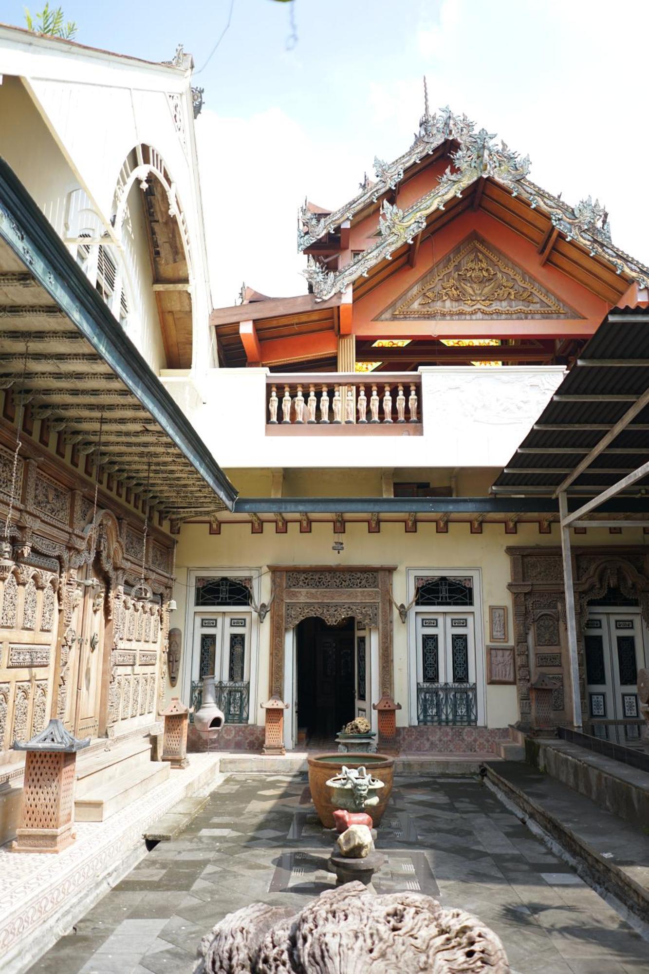 Rumah Pesik Art & Heritage Hotel Gondowulung Ngoại thất bức ảnh