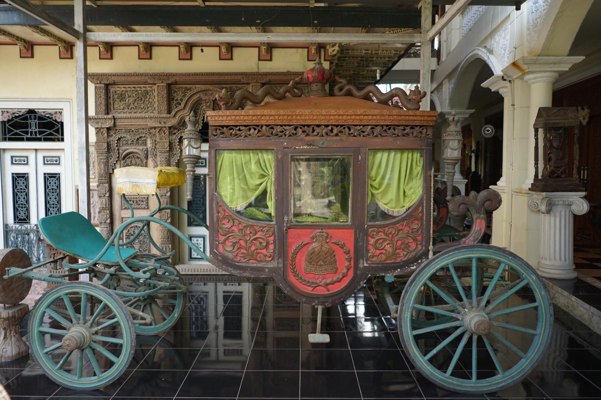 Rumah Pesik Art & Heritage Hotel Gondowulung Ngoại thất bức ảnh
